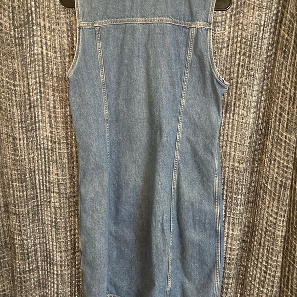 Levi's Classic Blue Jean dress - Picture 7 of 11